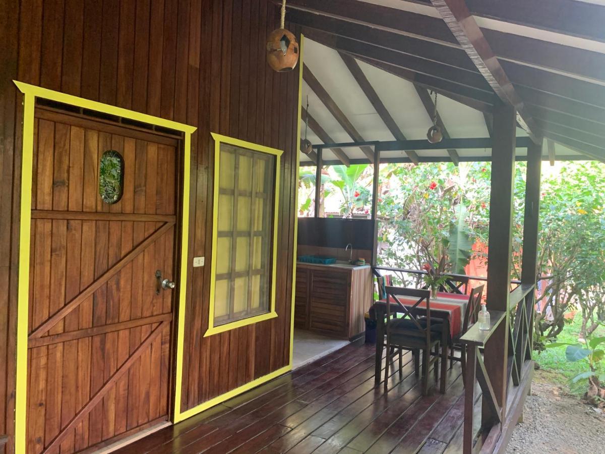 Cabinas Coco Lindo Ojochal Exterior photo
